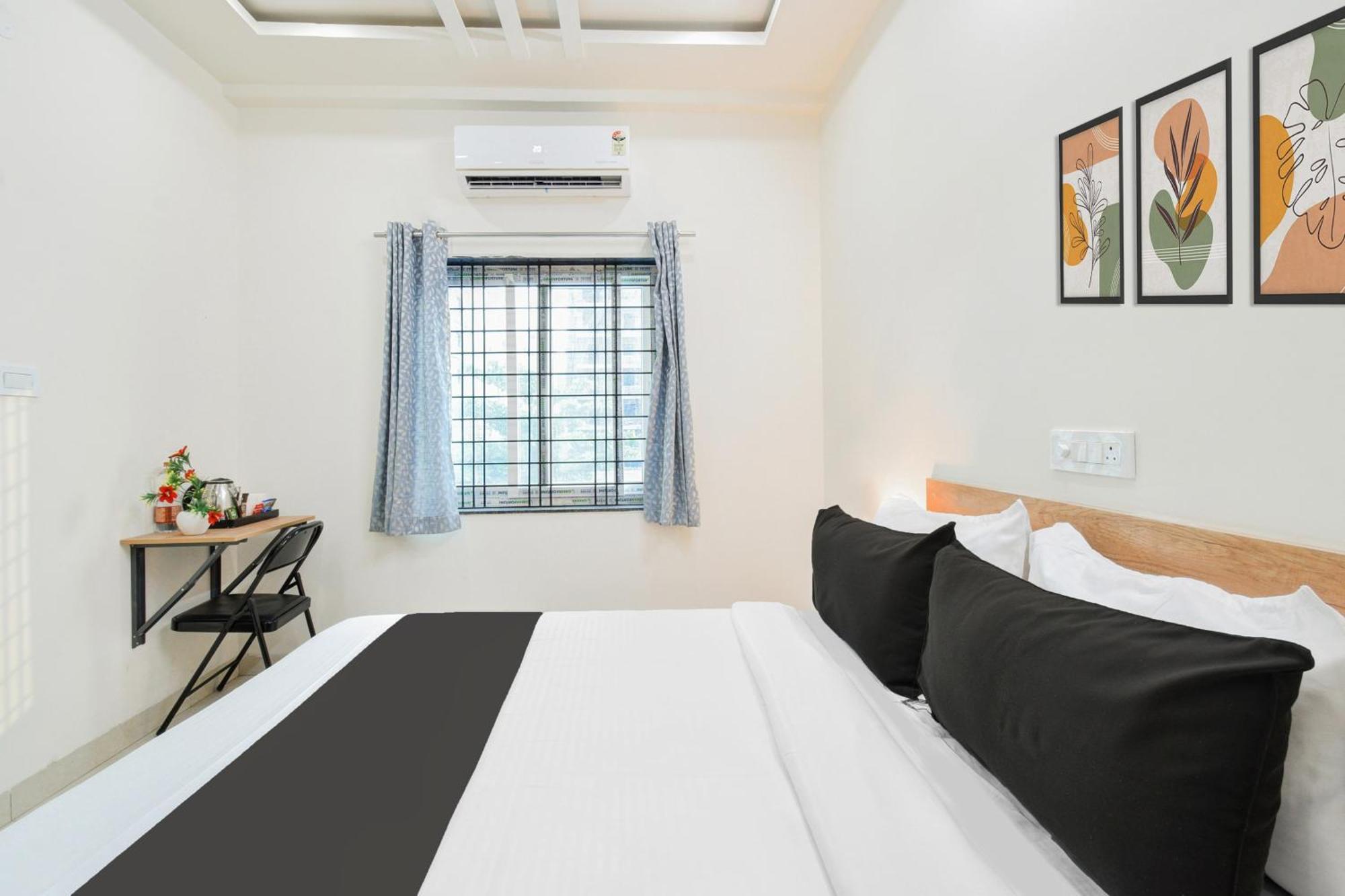 Super Townhouse Kokapet Formerly Aarian Tej Nilayam Gundipet Luaran gambar